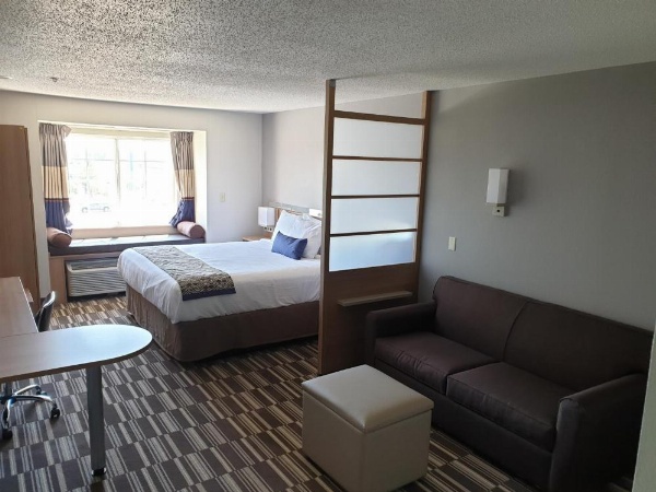 Microtel Inn & Suites by Wyndham Augusta Riverwatch image 18