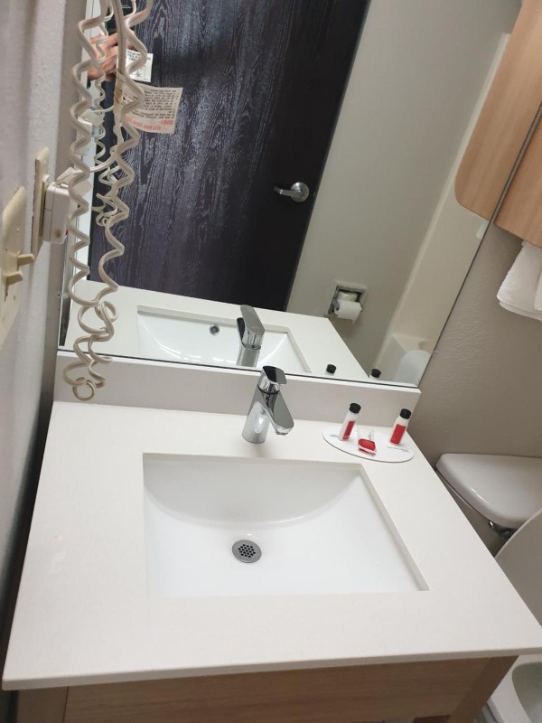 Microtel Inn & Suites by Wyndham Augusta Riverwatch image 6